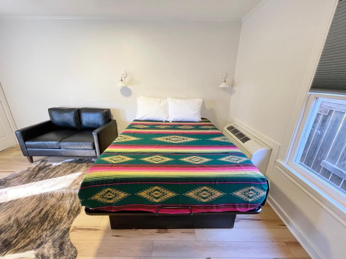 Frederick Motel フレデリックスバーグ エクステリア 写真