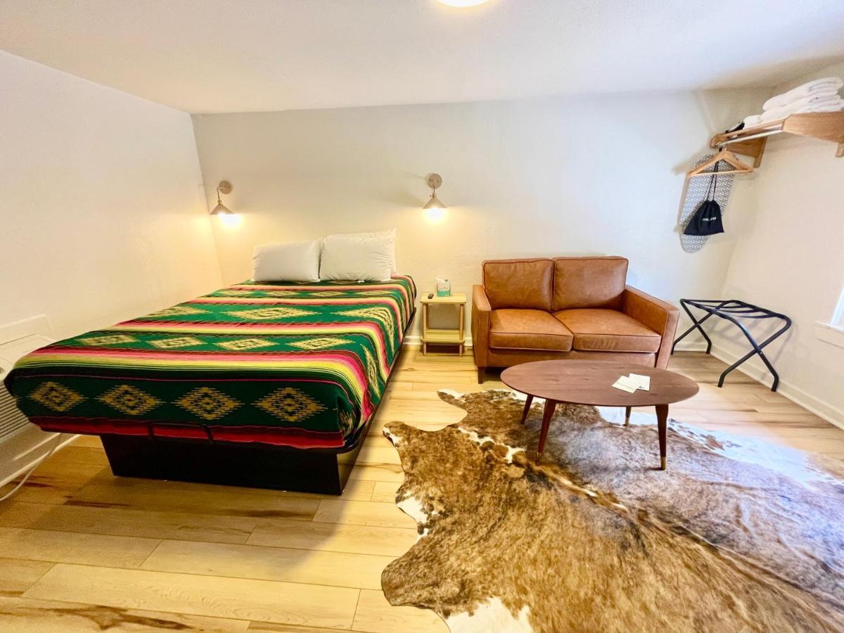 Frederick Motel フレデリックスバーグ エクステリア 写真
