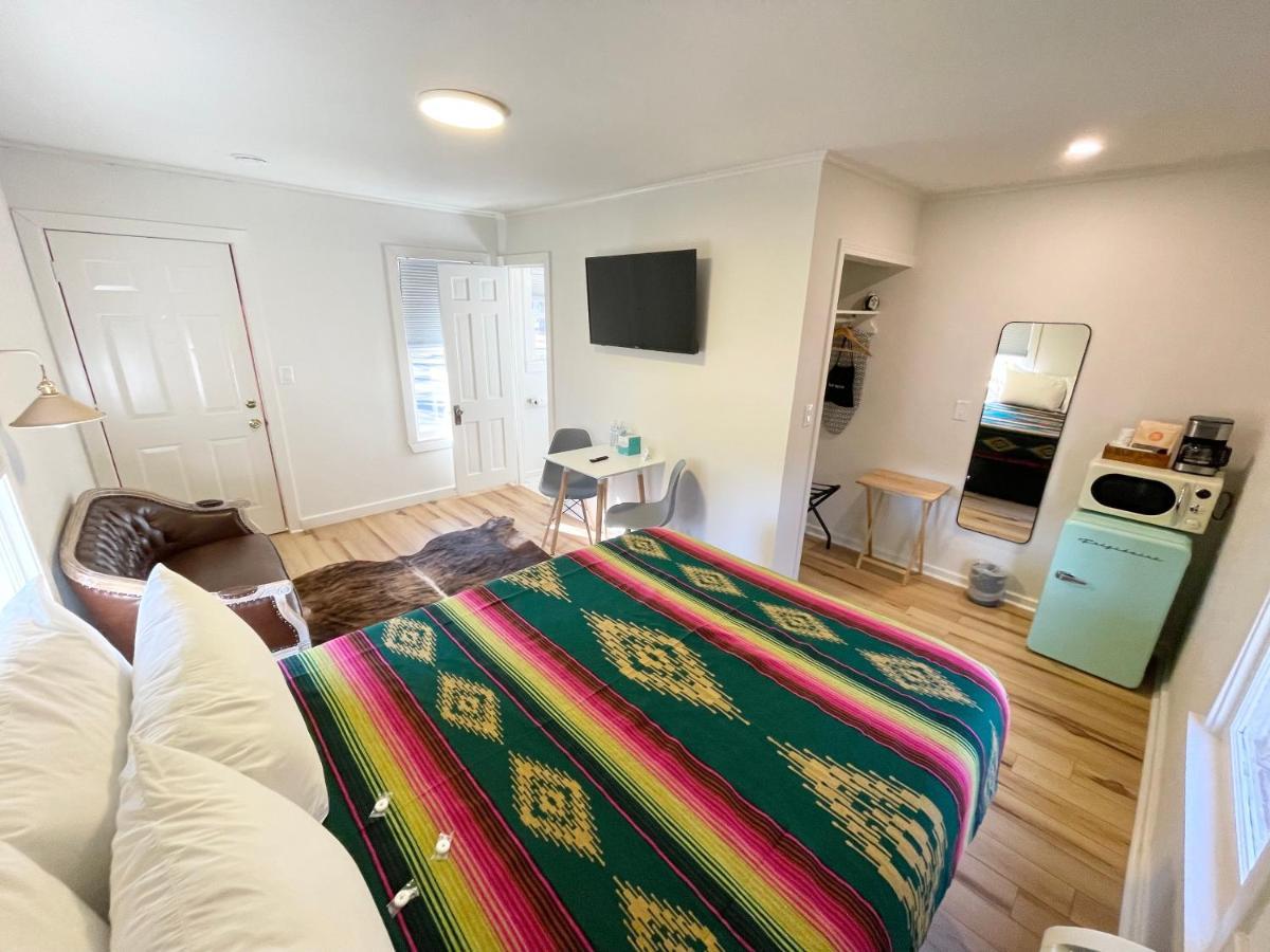 Frederick Motel フレデリックスバーグ エクステリア 写真