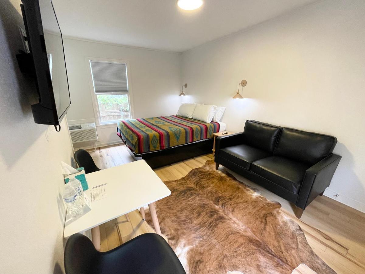Frederick Motel フレデリックスバーグ エクステリア 写真