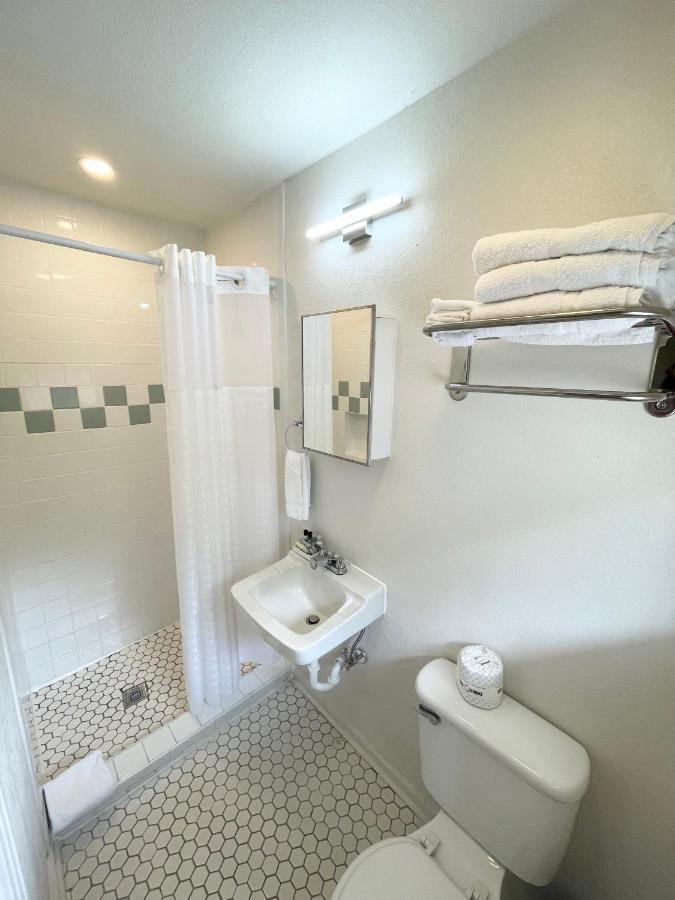 Frederick Motel フレデリックスバーグ エクステリア 写真