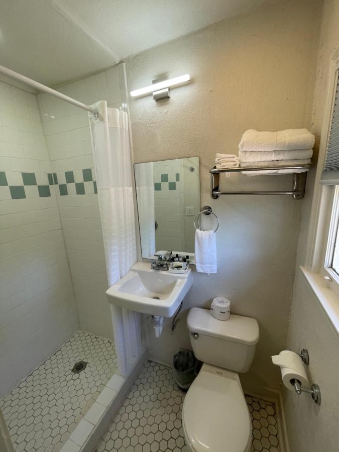 Frederick Motel フレデリックスバーグ エクステリア 写真