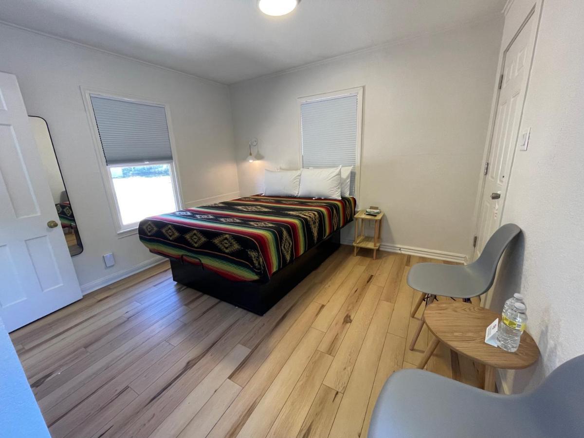 Frederick Motel フレデリックスバーグ エクステリア 写真